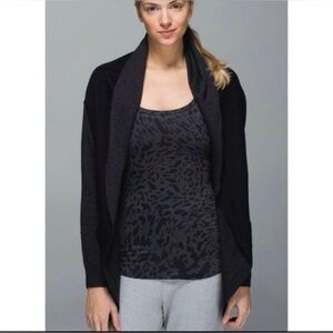 Lululemon Cabin Yogi Wrap Reversible.